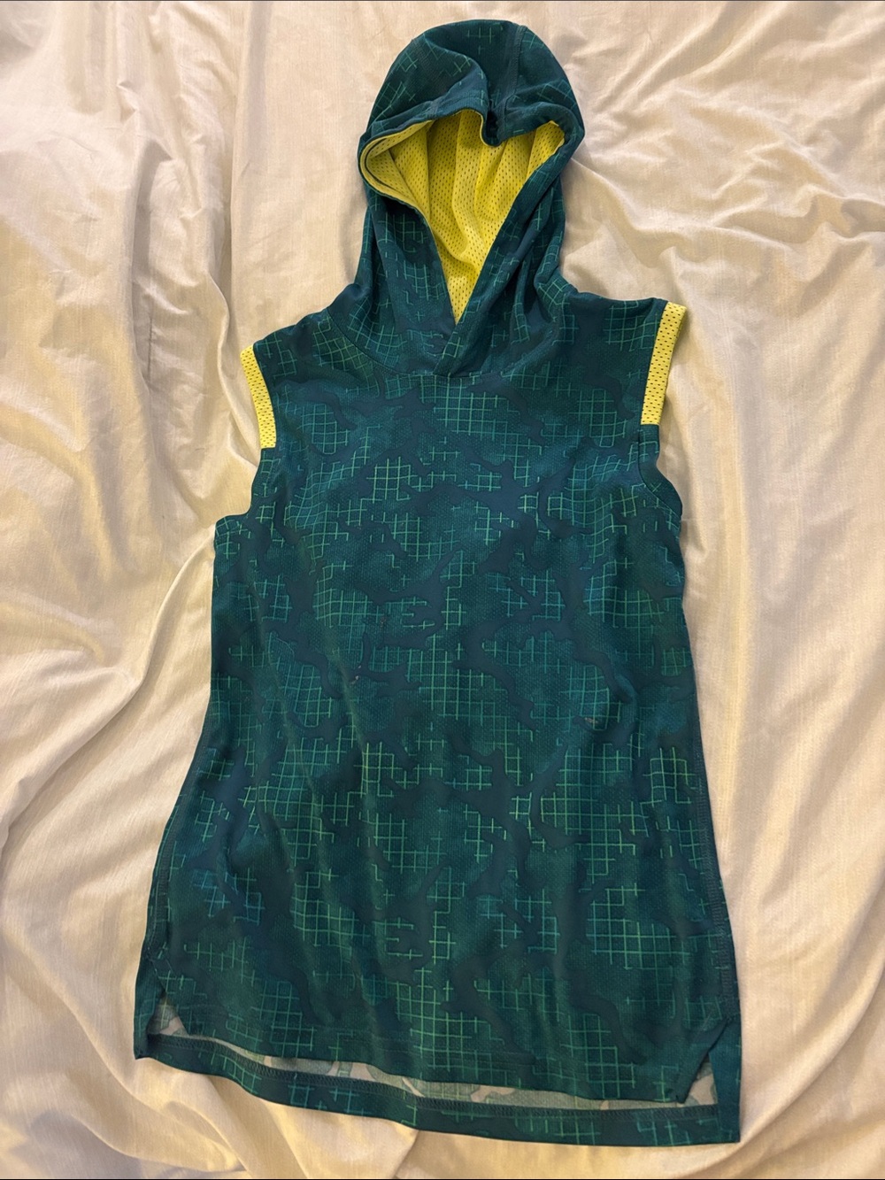all in motion Sleeveless Hooded Athletic Top in Teal & Yellow